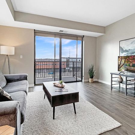 Large Downtown 2Br -Hot Tub-Downtown! Apartment Des Moines Luaran gambar